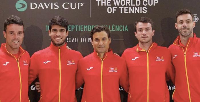 阿尔卡拉斯退出戴维斯杯引热议，队长费雷尔表态向前看